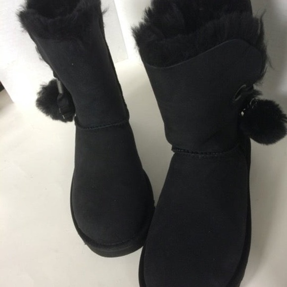 FINAL MARKDOWN! NIB ! UGG Star Charm Boots - Picture 4 of 9